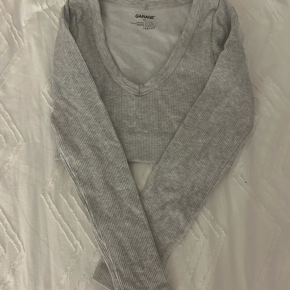 Garage Women's V-Neck Ribbed Crop Tops - Cream, Gray, Dark Grey - Picture 3 of 8